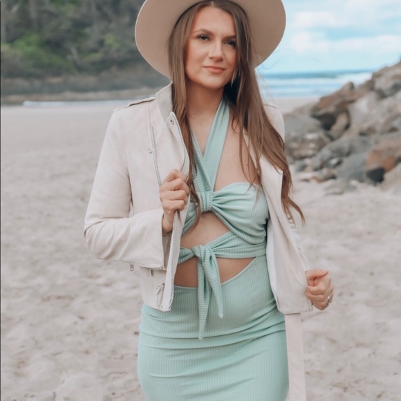 NWT Front tie sage dress - Picture 7 of 7